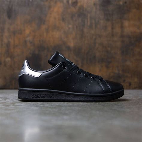 adidas stan smith black women.